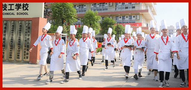 ±����������