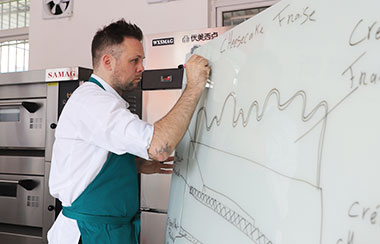 ������ʲô����ѧУ